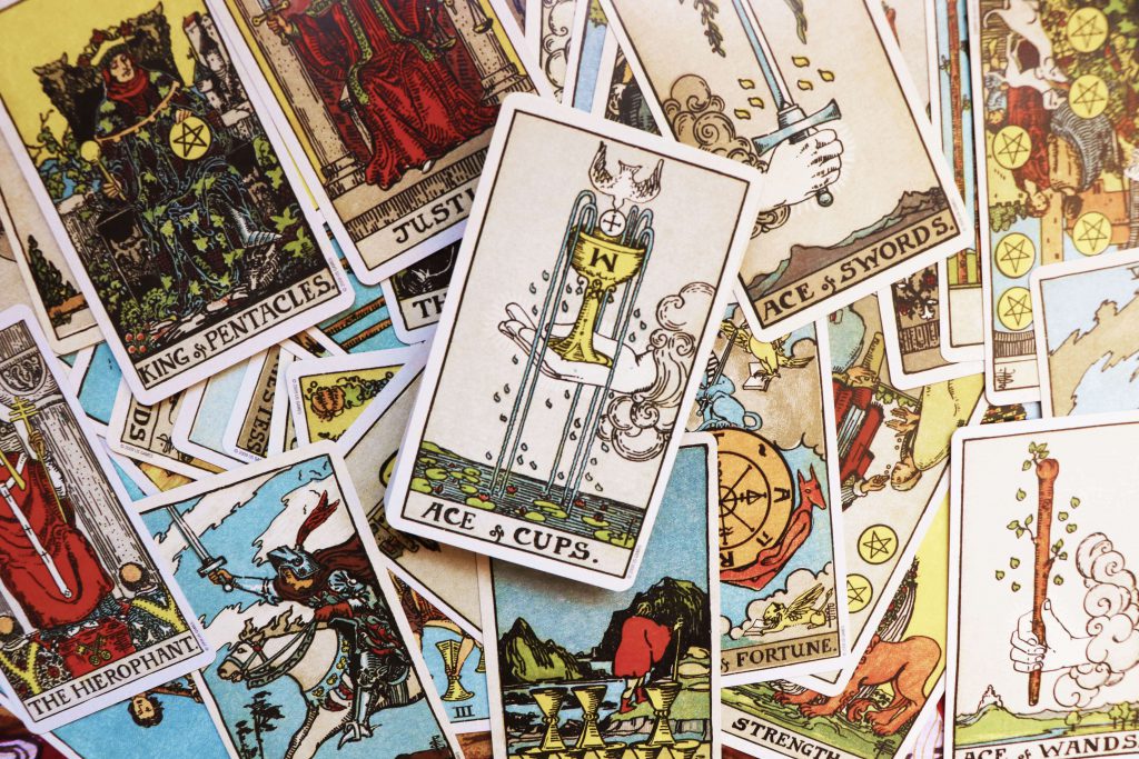 Tarot Cards Symbolism: List of 100 Symbols in Rider-Waite's Deck - Tarot Cards Symbolism - Tarot Cards