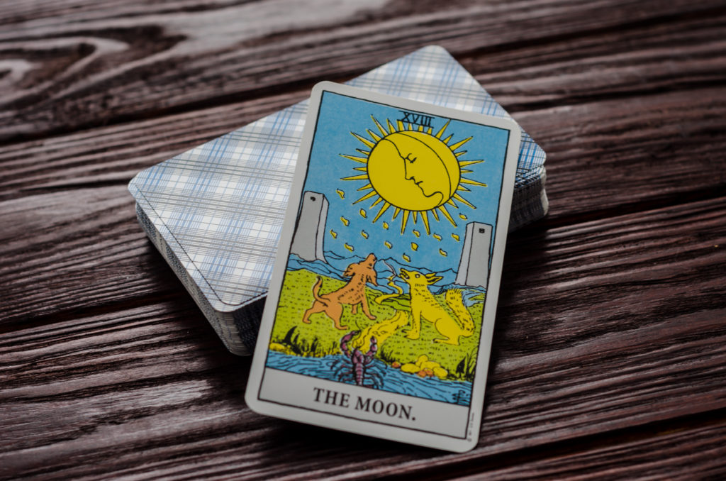 A Beginner's Guide to Tarot Cards - Beginner's guide to tarot cards - Tarot Cards